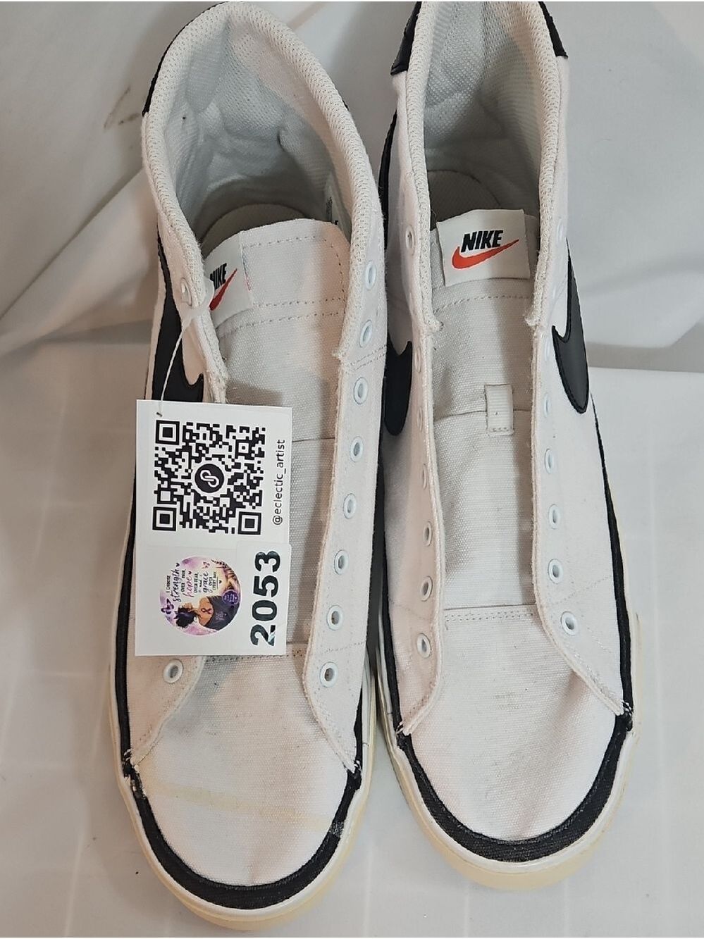 Women’s Nike Court Legacy Mid Canvas Sneakers White Black Size 13 Used Pre-loved - Picture 16 of 17